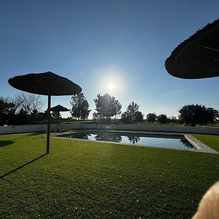 Na Quinta- Alojamento Rural Com Piscina De Agua Salgada Poceirao 外观 照片